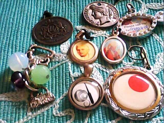 висулки с цена € 10.00 | 19.56 лв.