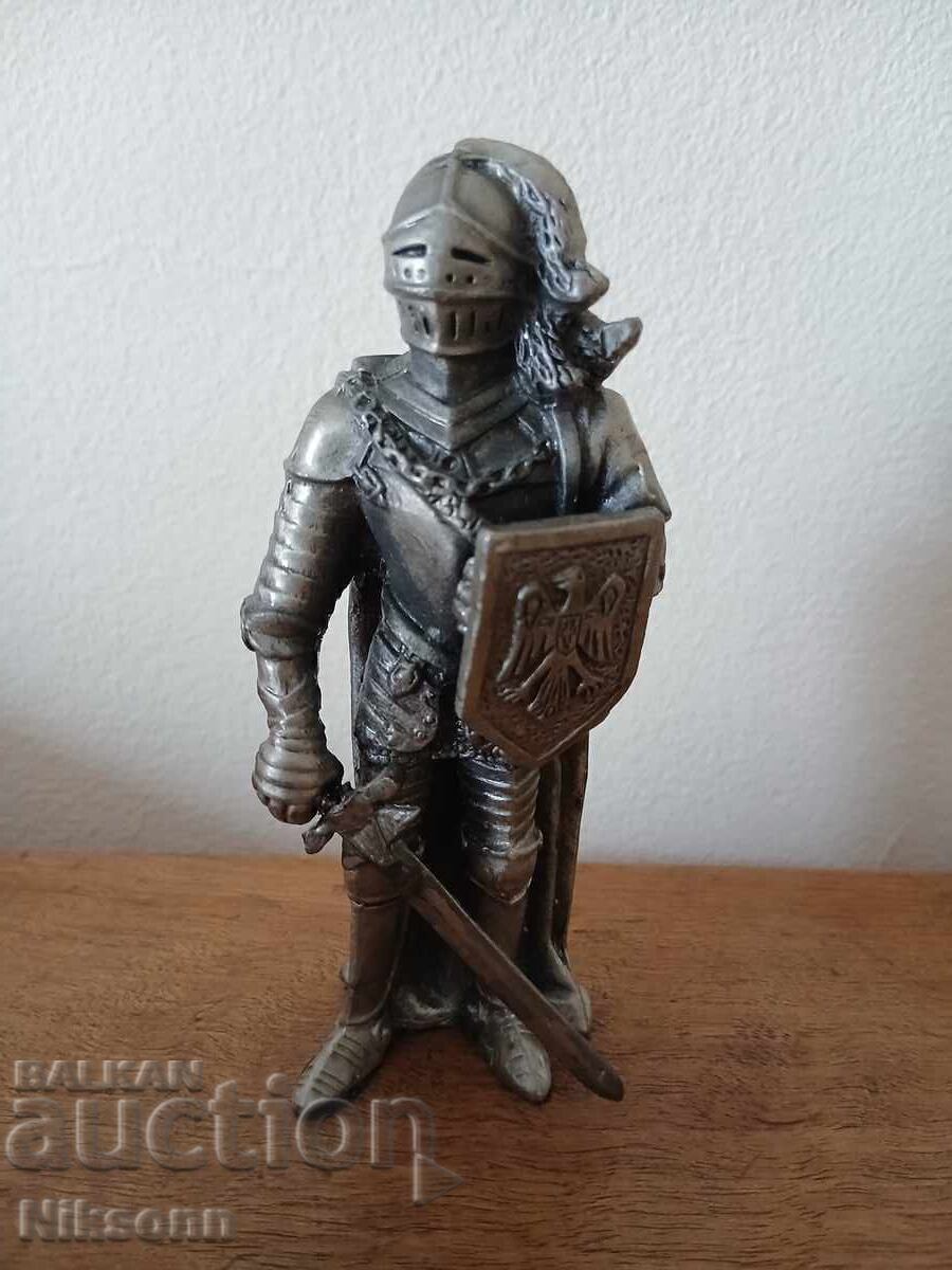 Figurină cavaler din metal