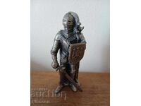 Figurină cavaler din metal