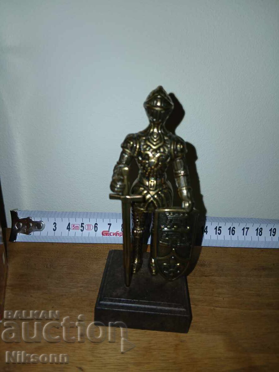 yellow metal knight figurine with price € 2.99 | 5.85 BGN