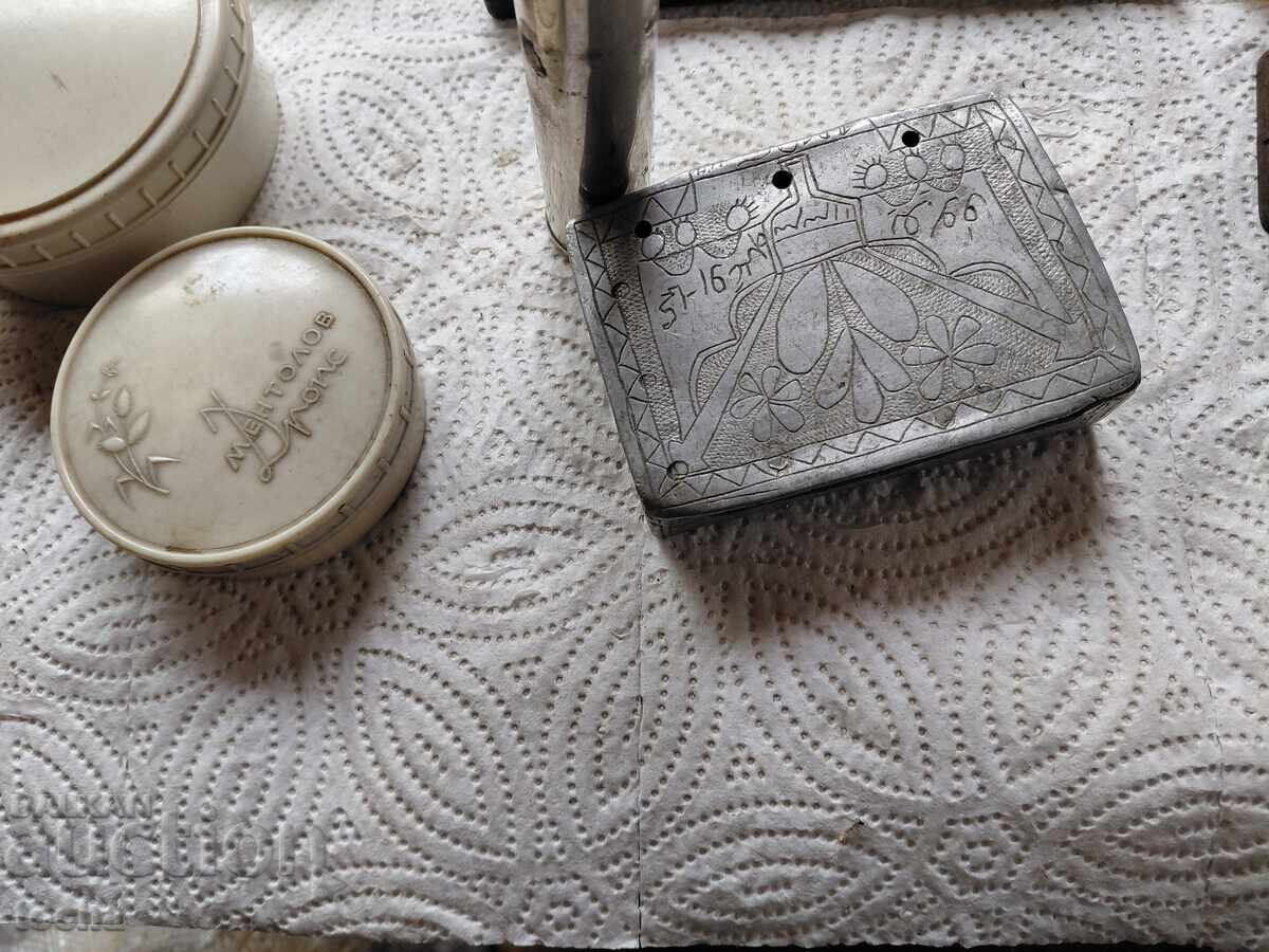 Παρτίδα 1, παλιά κουτιά και διάφορα άλλα με τιμή € 0.01 | 0.02 BGN