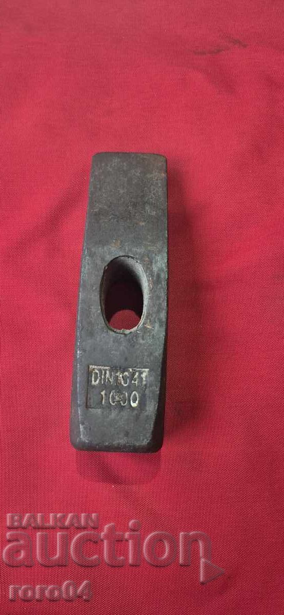 HAMMER