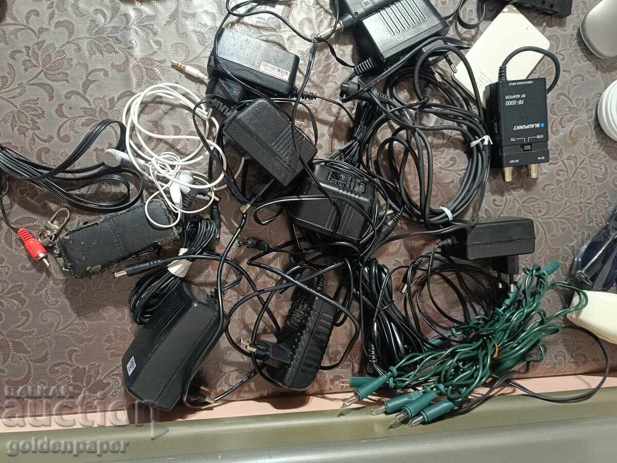 Licitație Vânzare nr. 16 Cabluri, adaptoare și altele