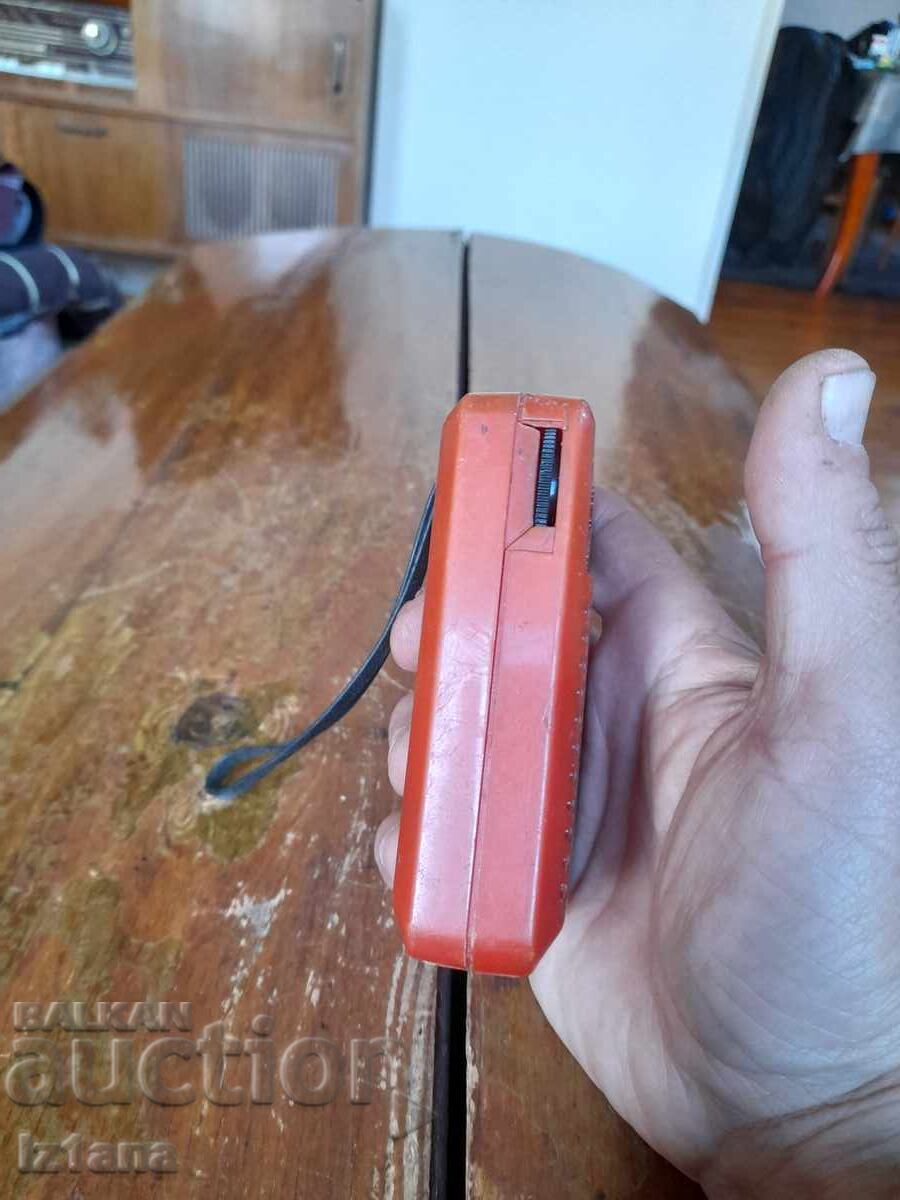 Radio vechi, receptor radio Sharp cu preț € 32.00 | 62.59 BGN