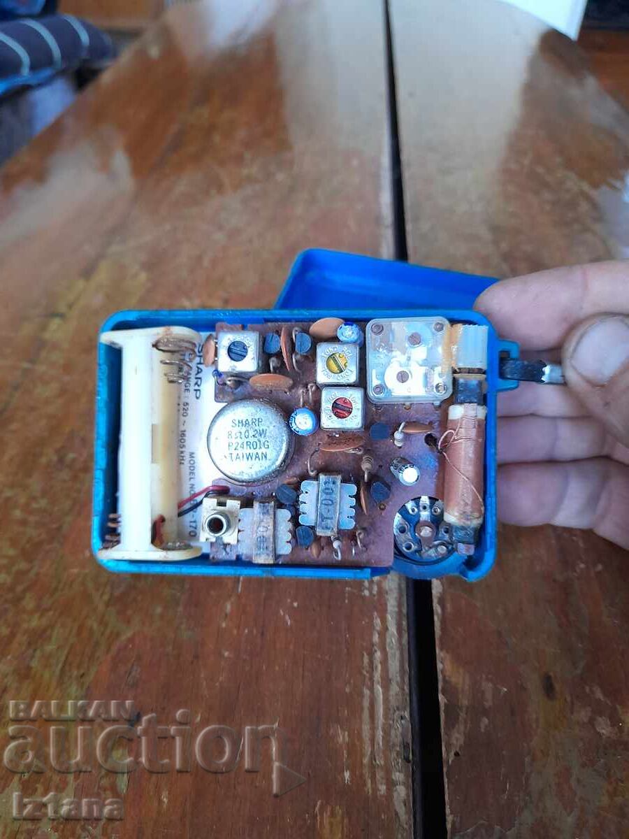 Radio vechi, receptor radio Sharp - 5