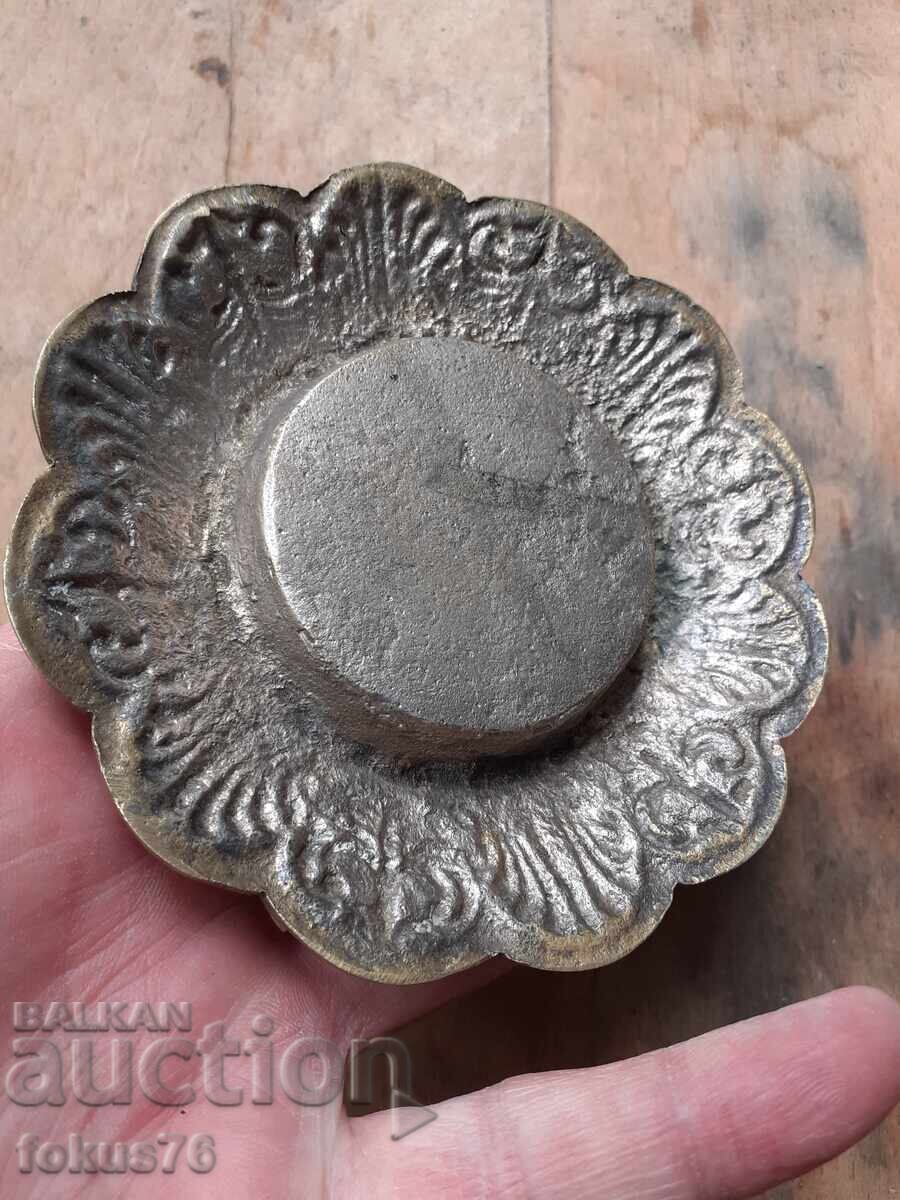 Veche călimară antică din bronz, masivă și grea - 5