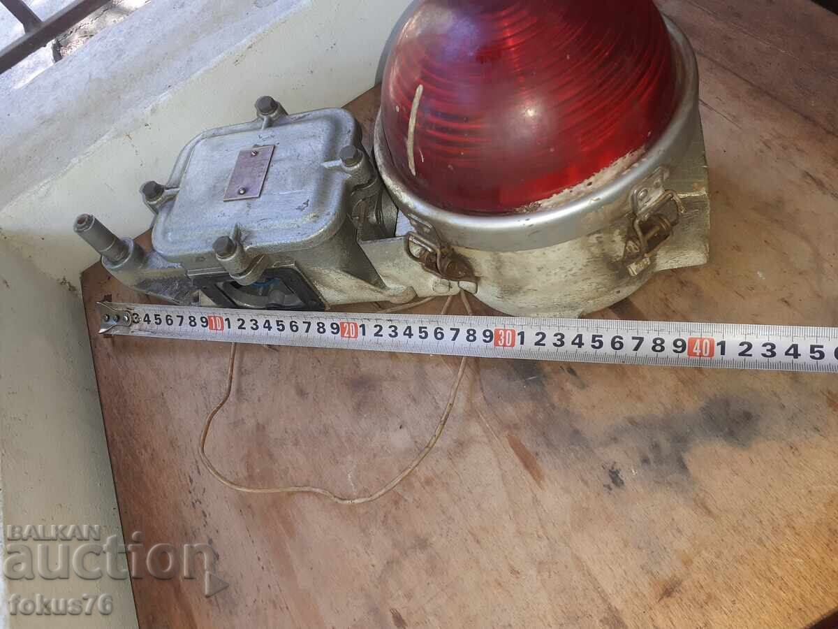 Παλιός σοβιετικός ηλεκτρικός σηματοδοτικός φανός - 6