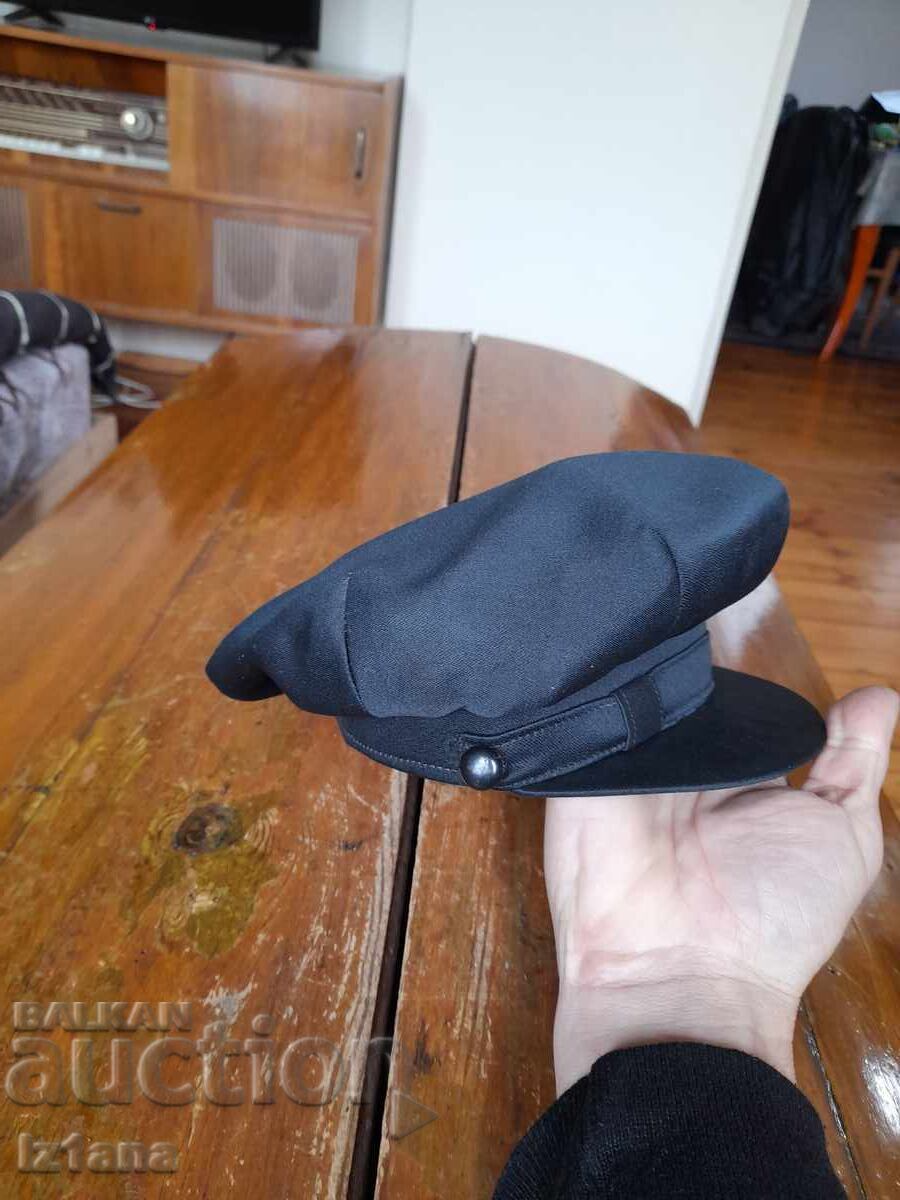Auction  Old cap Grande mode