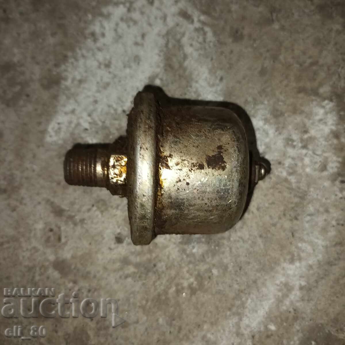 Auction  brand new oil sensor