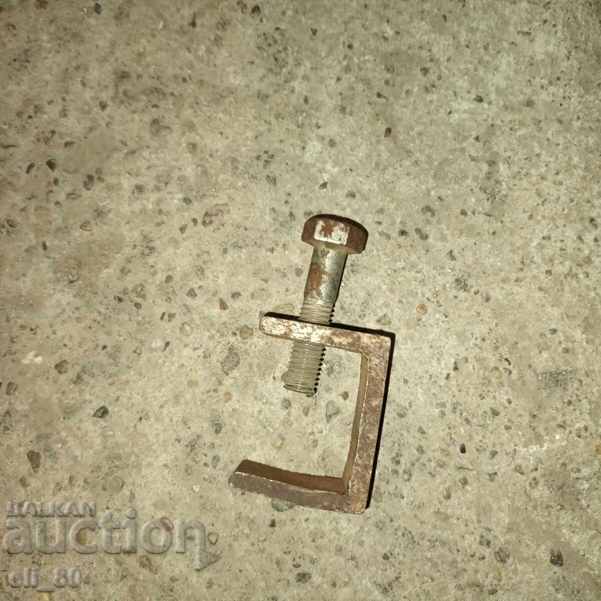 μικρός μεταλλικός σφιγκτήρας