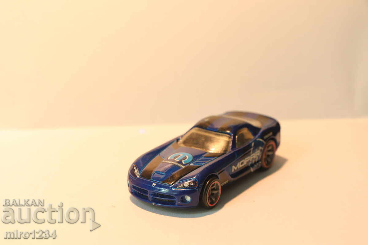 Auction  HOT WHEEL DODGE VIPER TOY CAR MODEL