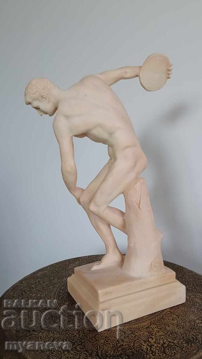 Delivery of "Discobolus", (The Discus Thrower)