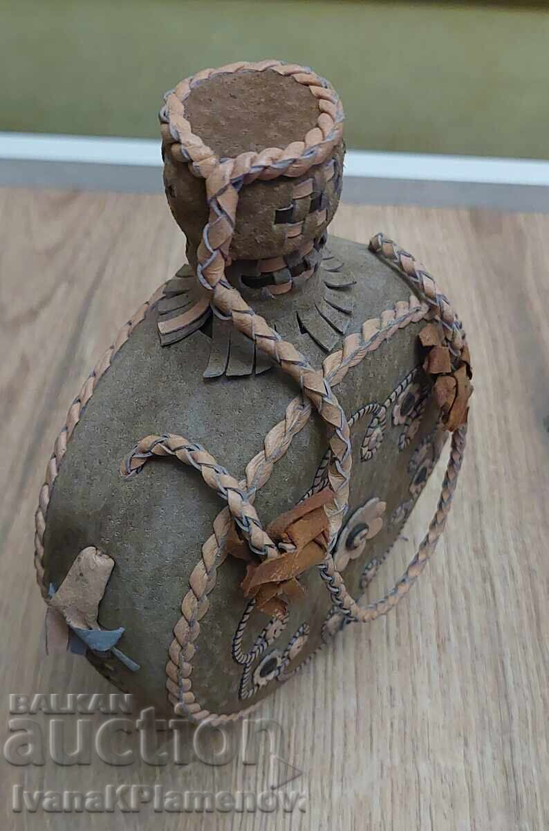 Σετ φιάλη και ποτήρια επενδυμένα με δέρμα για γνώστες - 5