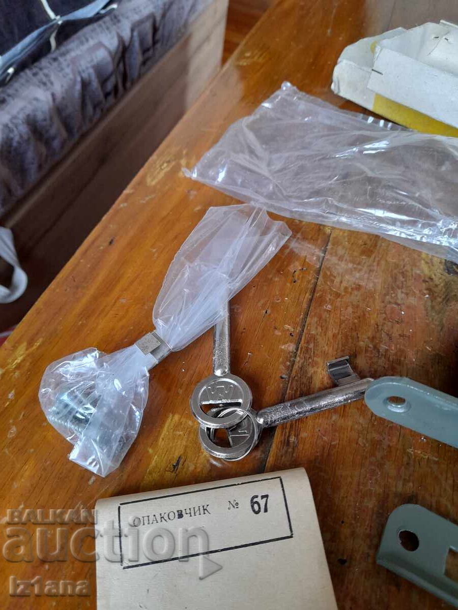 Livrarea Broască veche de metal