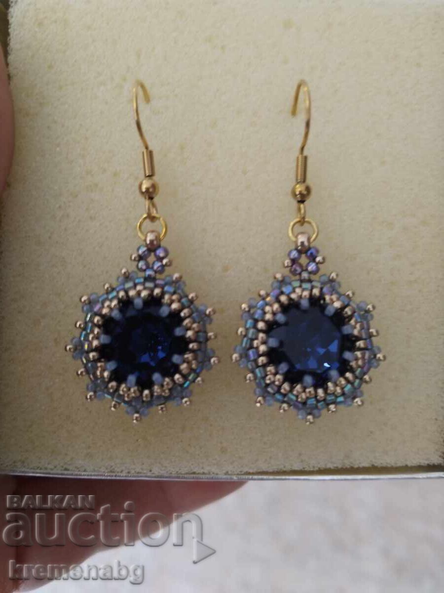 Cercei lucrați manual cu preț € 22.00 | 43.03 BGN