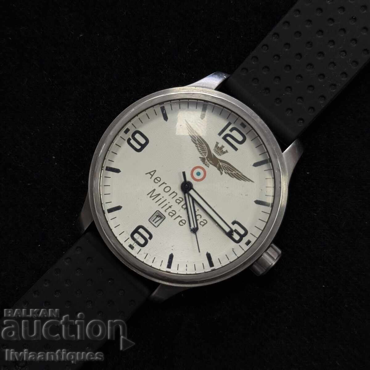 Massive men's watch