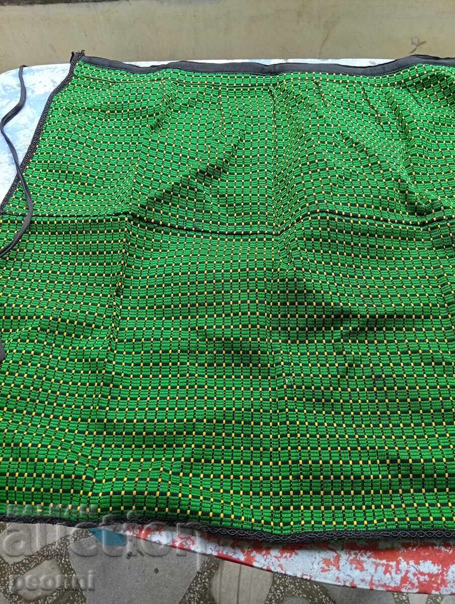 Costum șorț cu preț € 9.00 | 17.60 BGN