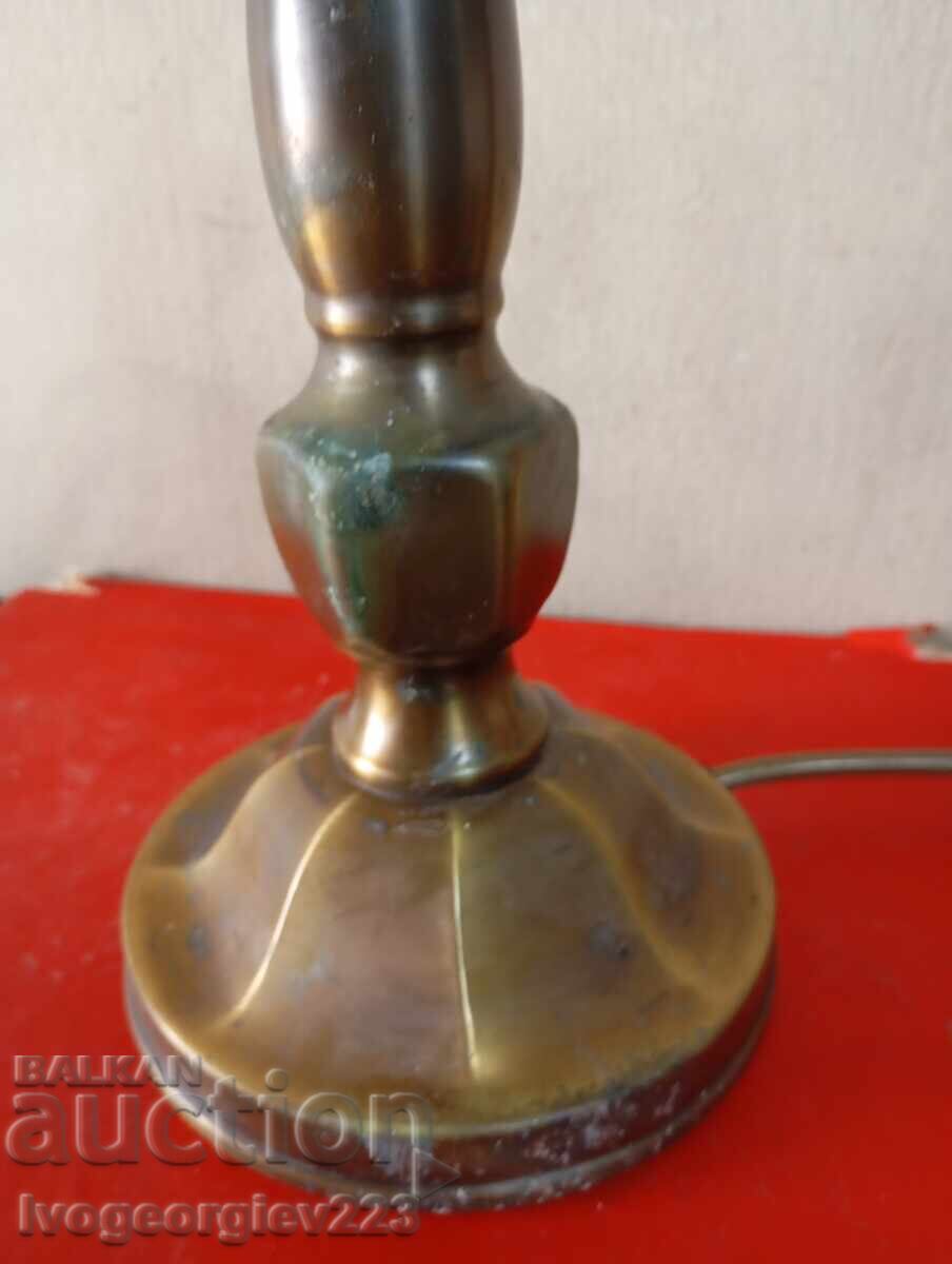 Lampă de masă art deco cu preț € 54.00 | 105.62 BGN