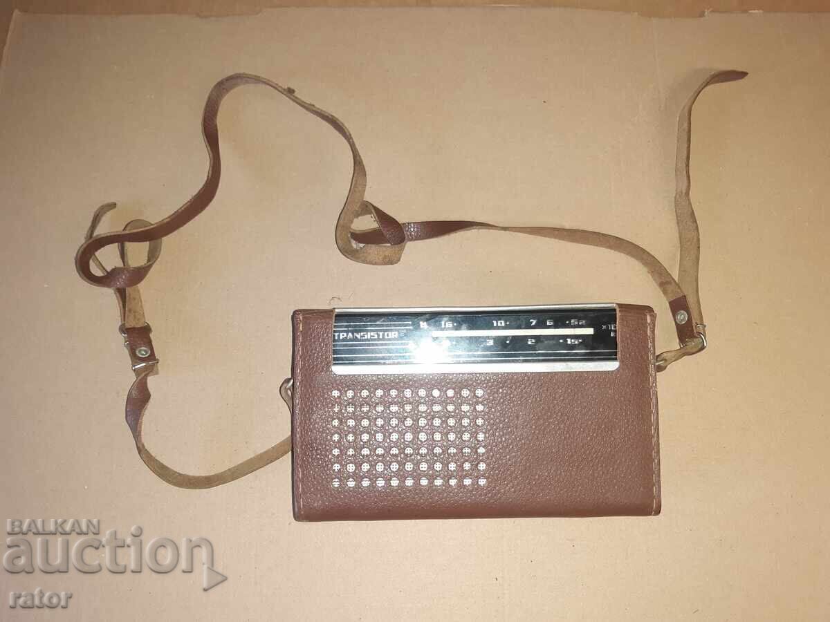 Radio vechi, tranzistor SELGA - URSS cu husă