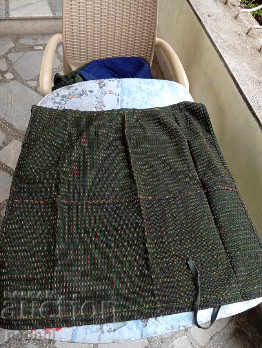 Ποδιά κοστουμιών με τιμή € 9.00 | 17.60 BGN