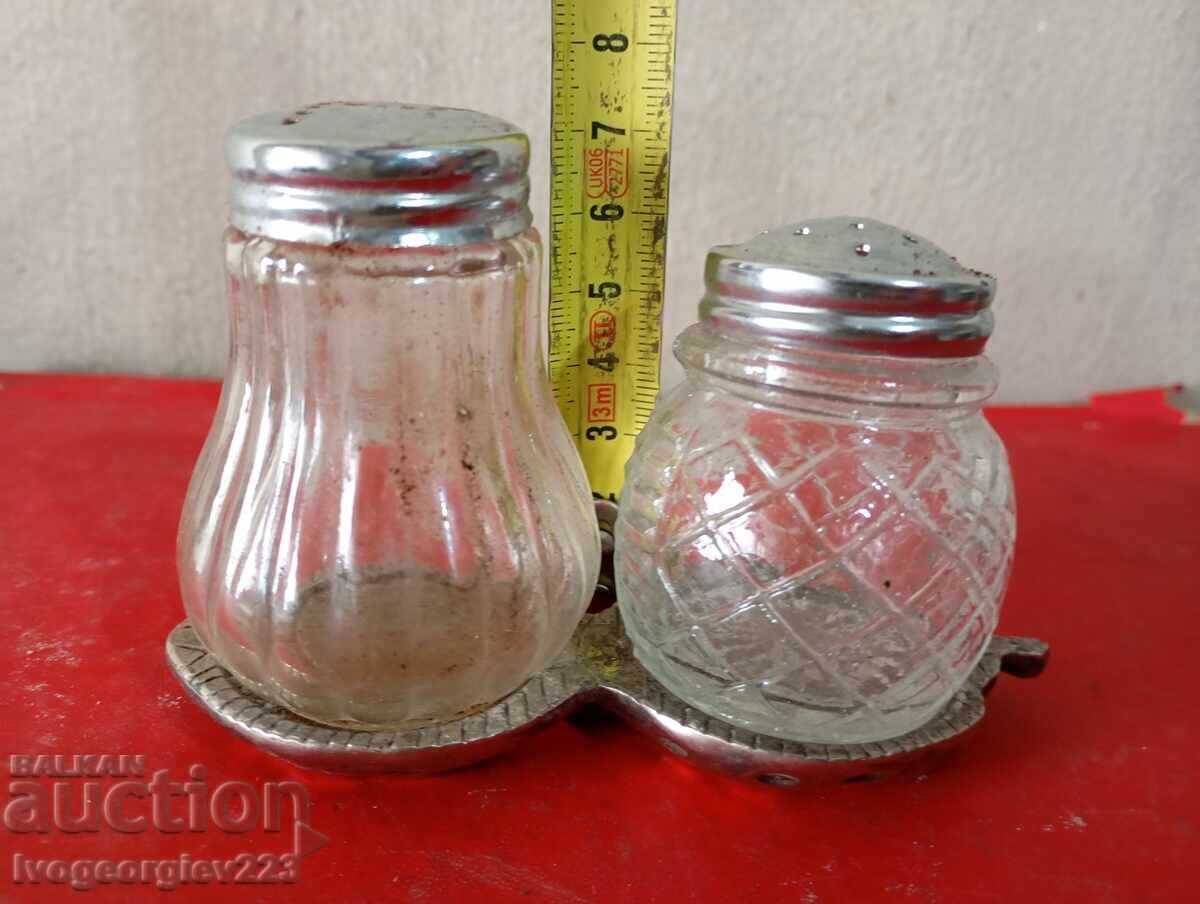 Solnițe vintage cu preț € 6.00 | 11.74 BGN