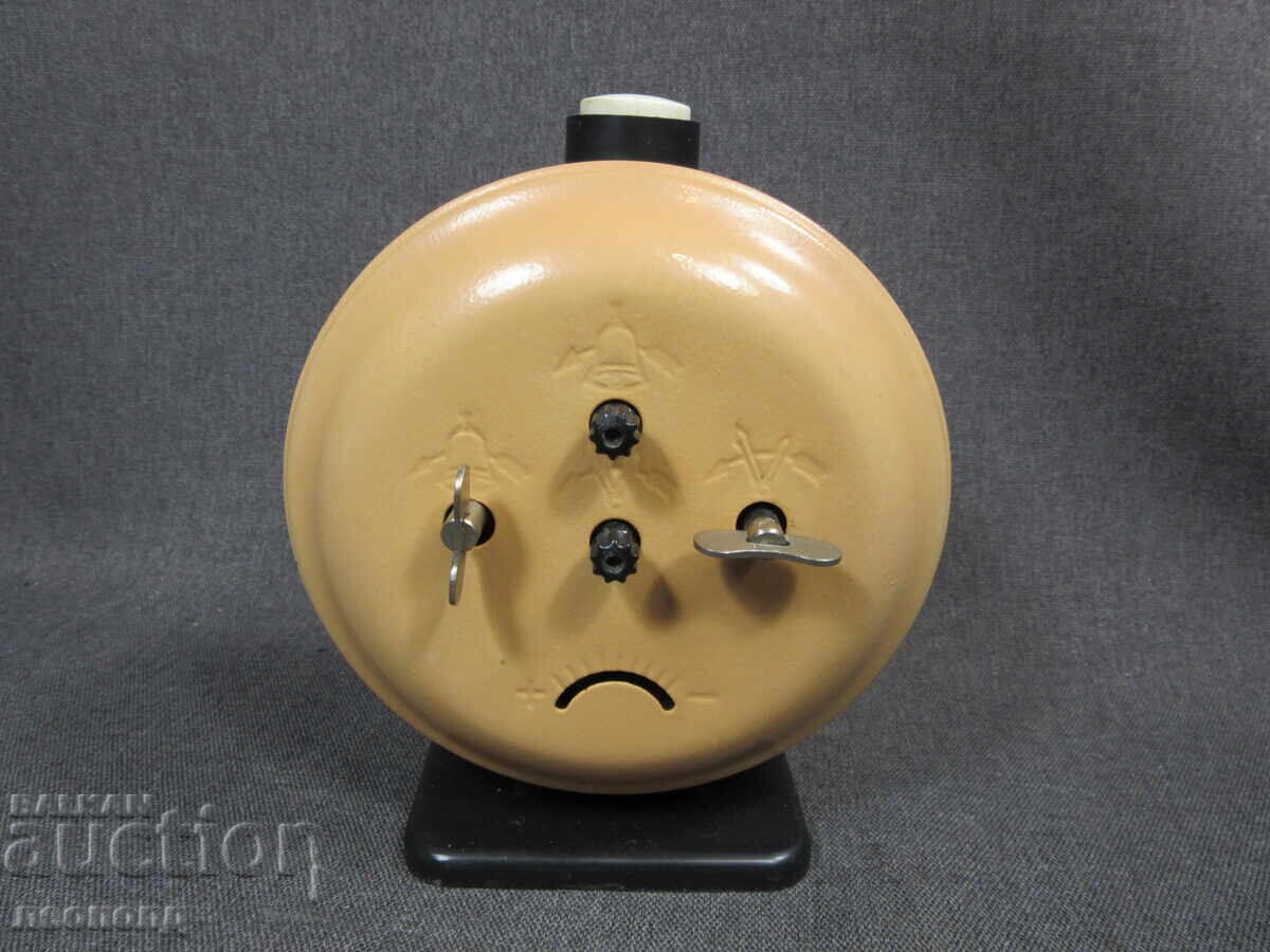 Delivery of OLD RETRO SOC USSR MECHANICAL ALARM CLOCK YANTAR