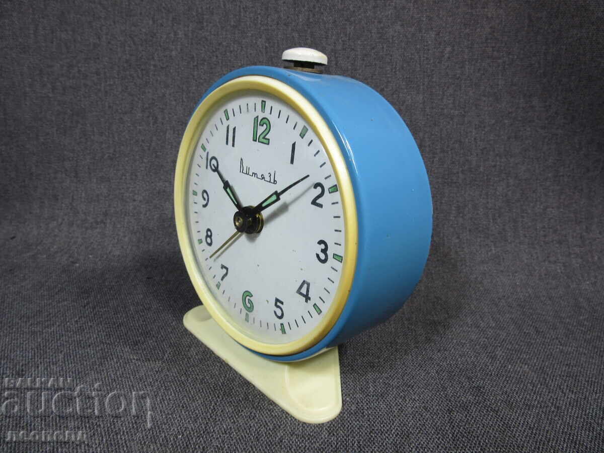 ΠΑΛΙΟ ΡΕΤΡΟ ΣΟΒΙΕΤΙΚΟ ΜΗΧΑΝΙΚΟ ΞΥΠΝΗΤΗΡΙ VITYAZ (SSSR) με τιμή € 20.00 | 39.12 BGN