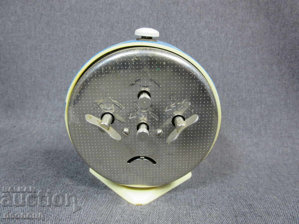 Παράδοση ΠΑΛΙΟ ΡΕΤΡΟ ΣΟΒΙΕΤΙΚΟ ΜΗΧΑΝΙΚΟ ΞΥΠΝΗΤΗΡΙ VITYAZ (SSSR)