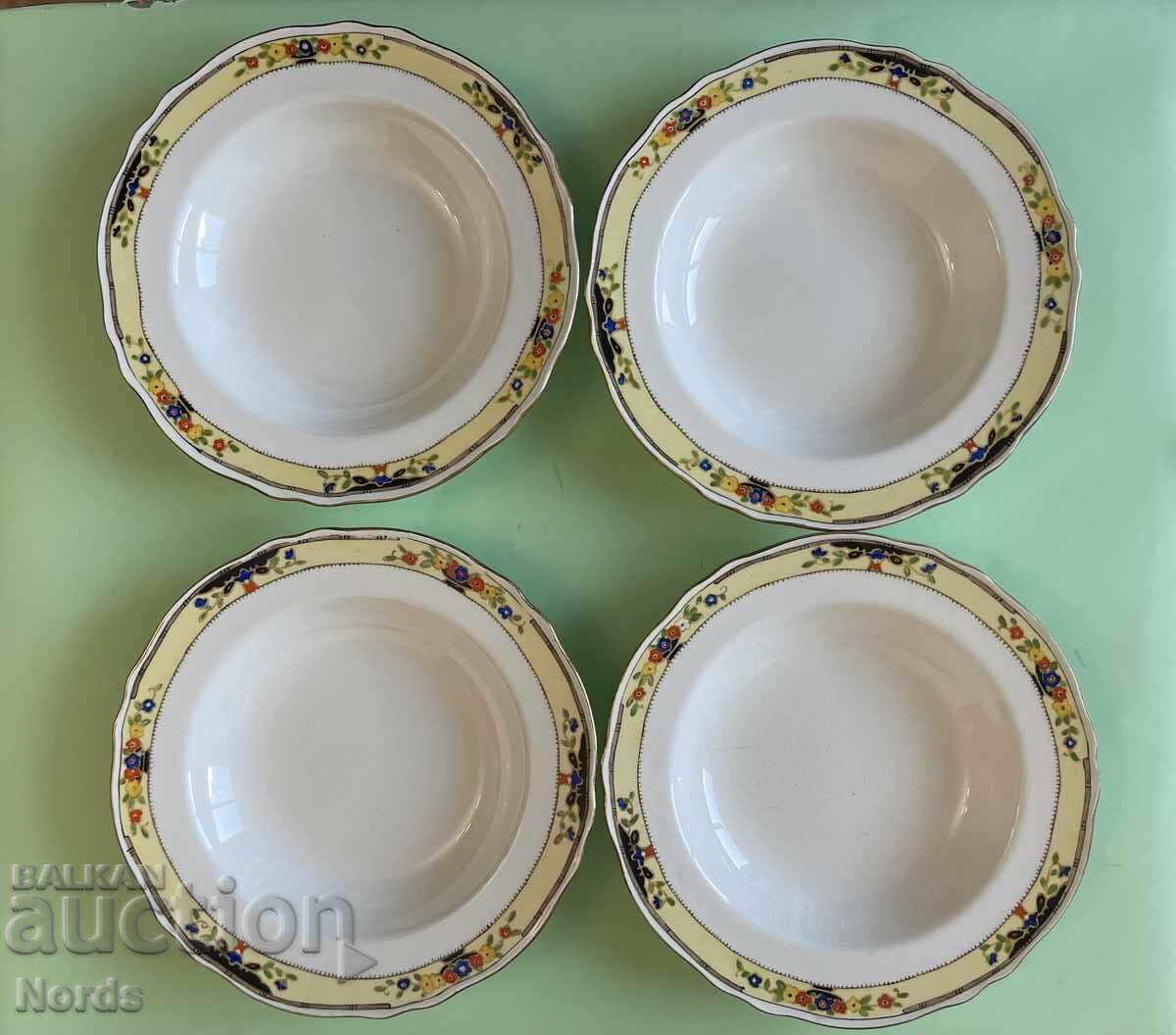 Wood&Sons porcelain plates