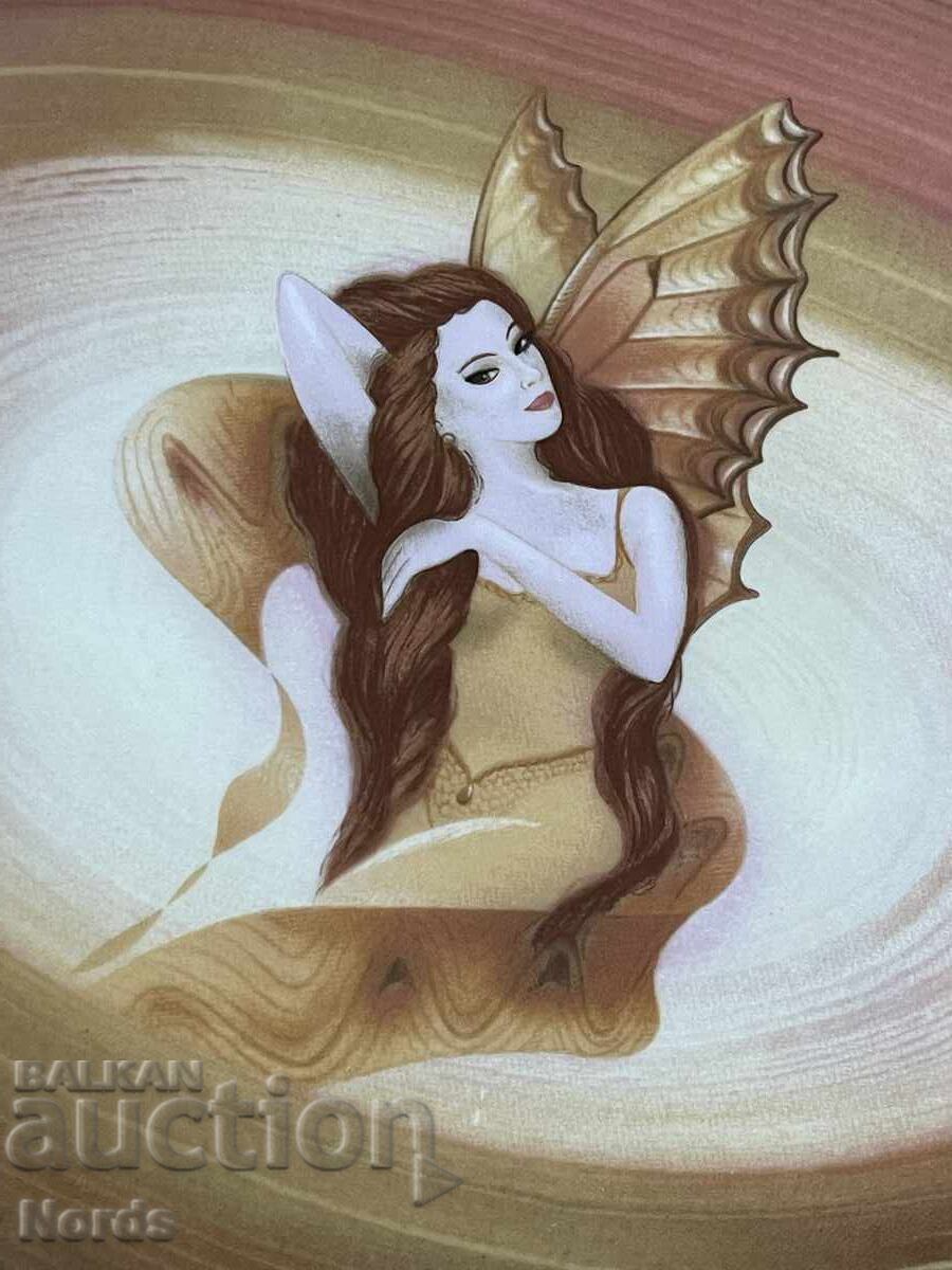 Royal Worcester “The Sardonyx Fairy” with price € 0.01 | 0.02 BGN