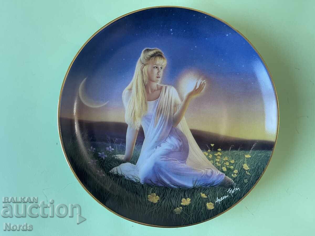 Όμορφο πιάτο Crystal Twilight με τιμή € 0.01 | 0.02 BGN