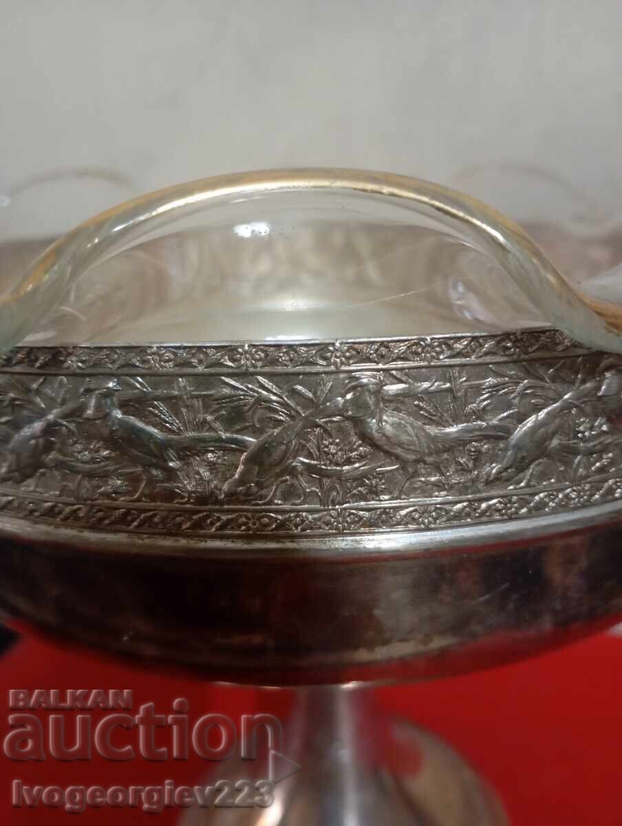 Bol argintat, fructieră Art Deco cu preț € 43.00 | 84.10 BGN
