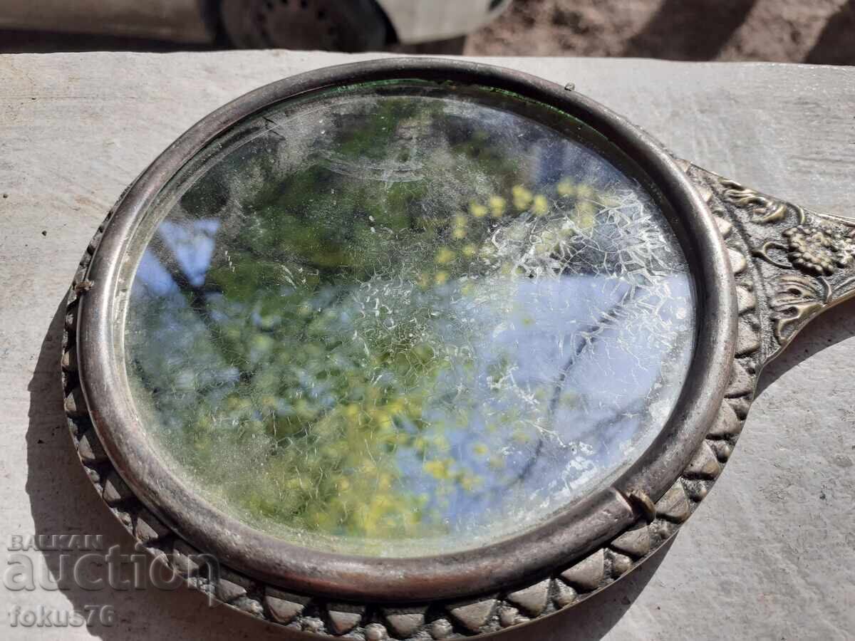 Oglindă veche bronz vultur bicefal patină cu preț € 89.00 | 174.07 BGN