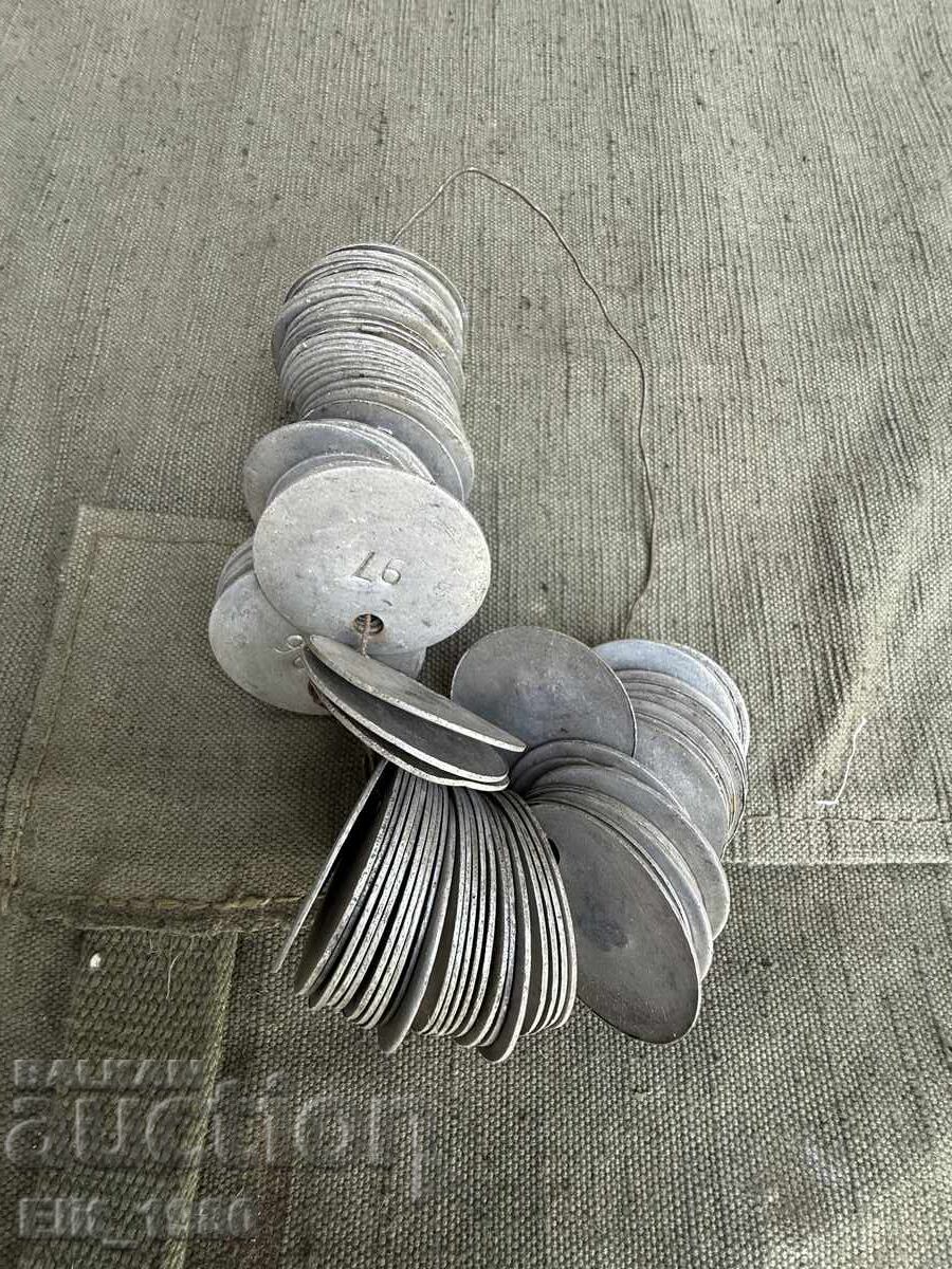 Plăcuțe cu numere pentru piramidă militară