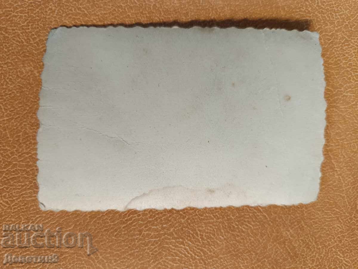 Войници върху танк с цена € 3.60 | 7.04 лв.