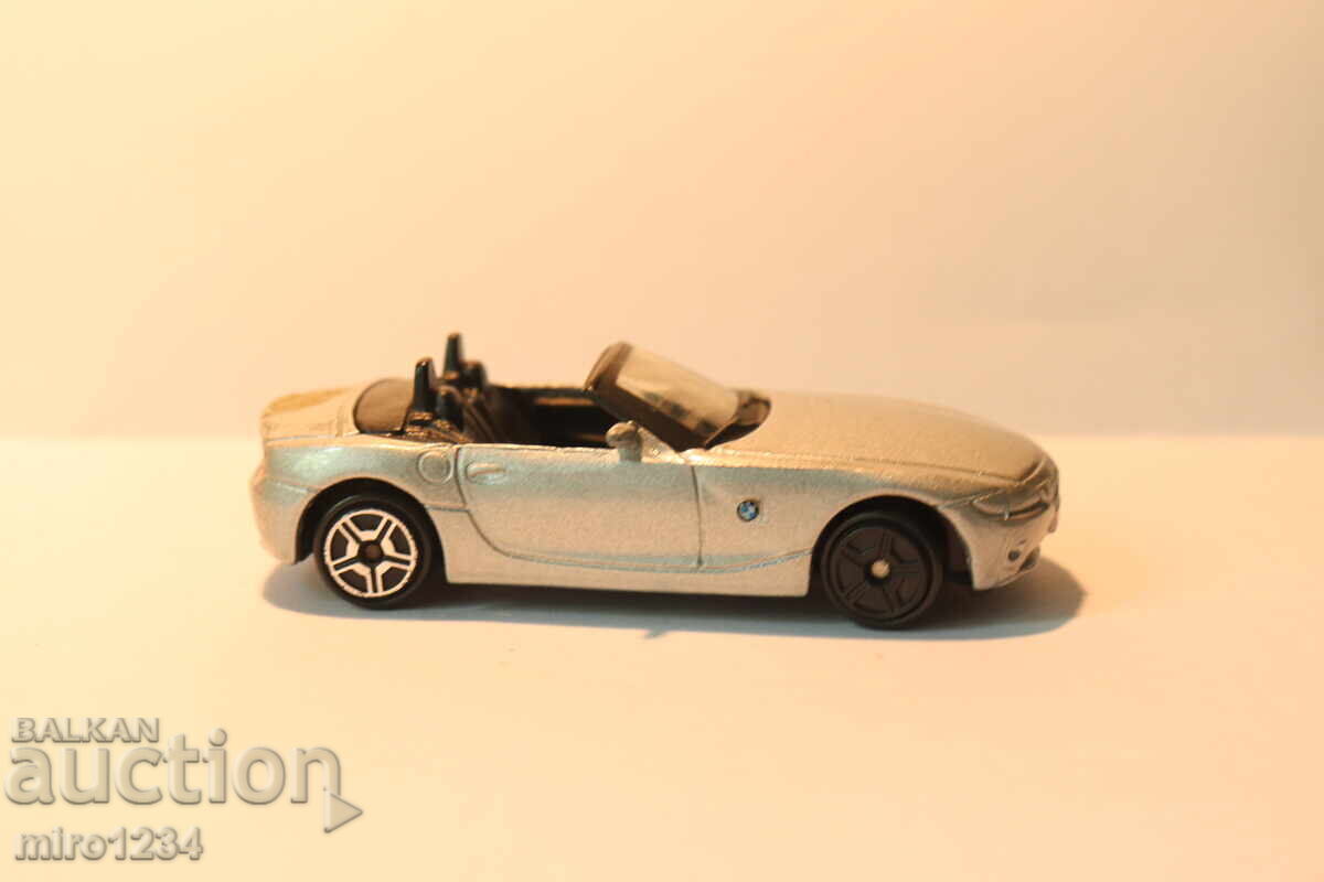 Delivery of 1/64?? MOTOR MAX BMW Z4 TOY CAR MODEL
