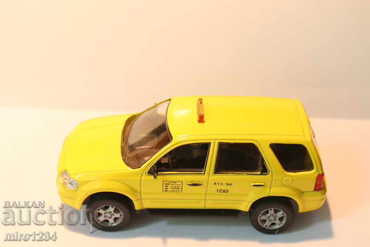 1/43 FORD?? TAXI MAȘINUȚĂ JUCĂRIE MODEL cu preț € 0.01 | 0.02 BGN