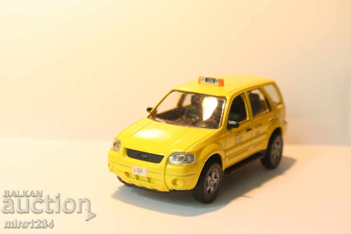 Licitație 1/43 FORD?? TAXI MAȘINUȚĂ JUCĂRIE MODEL