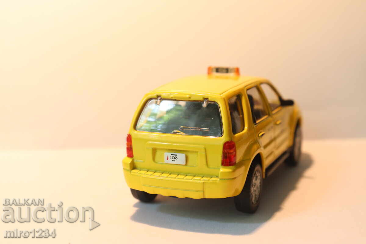 1/43 FORD?? TAXI MAȘINUȚĂ JUCĂRIE MODEL - 6