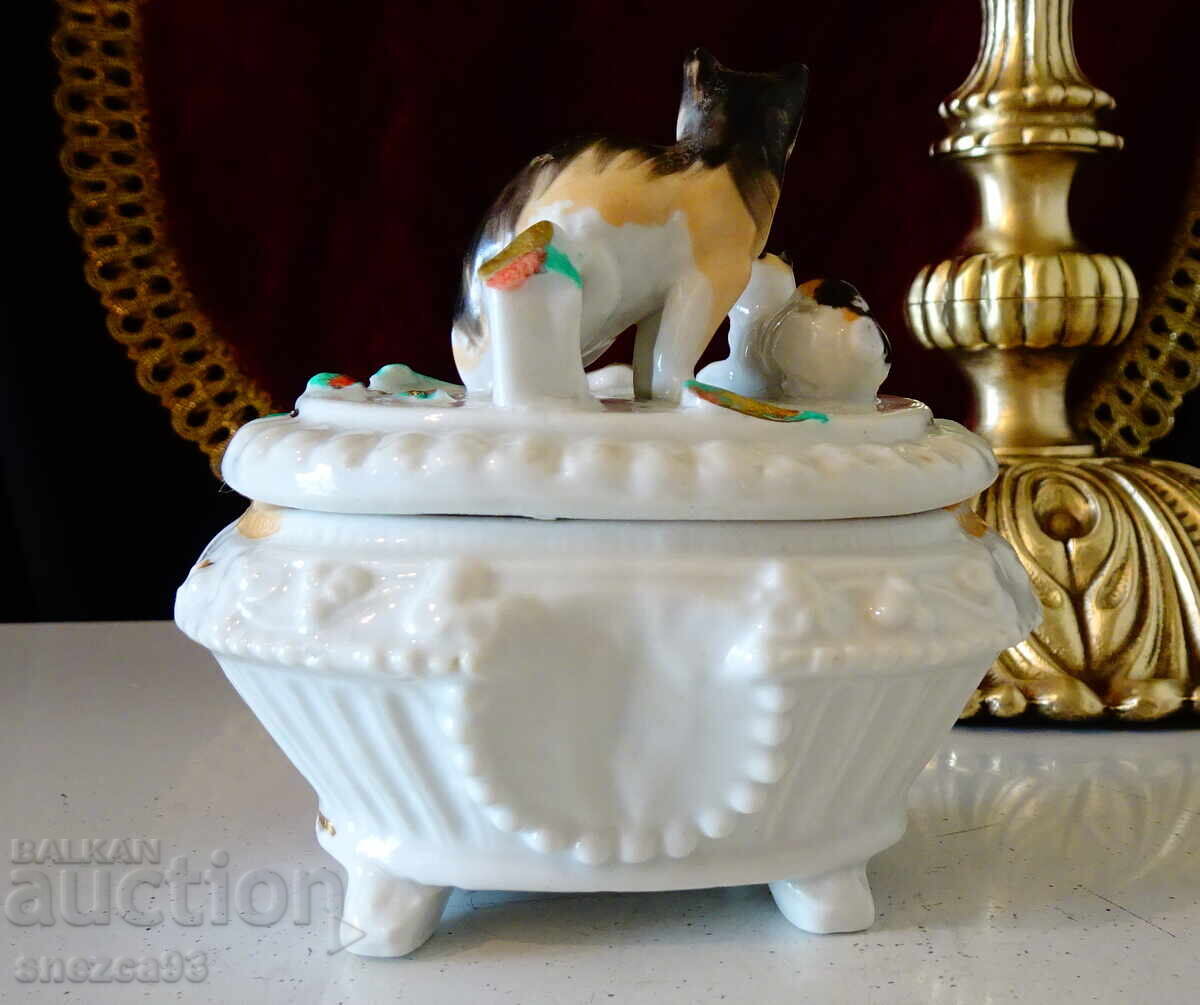 Livrarea Cutie de bijuterii din porțelan Conta & Boehme, pisici, cerb