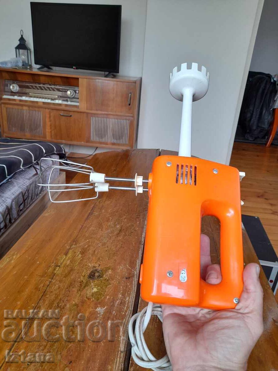 Стар миксер Aka RG28S с цена € 32.00 | 62.59 лв.