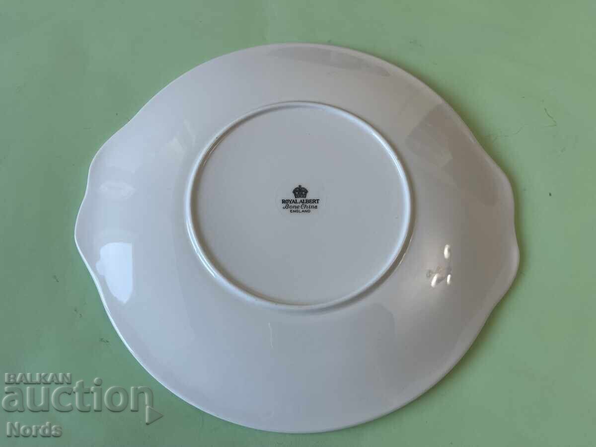 Auction  Royal Albert English platter