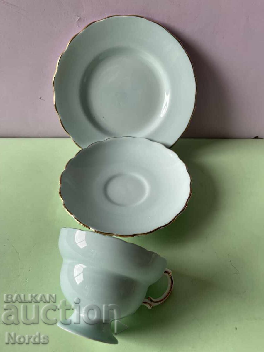 Delivery of English triple tea set