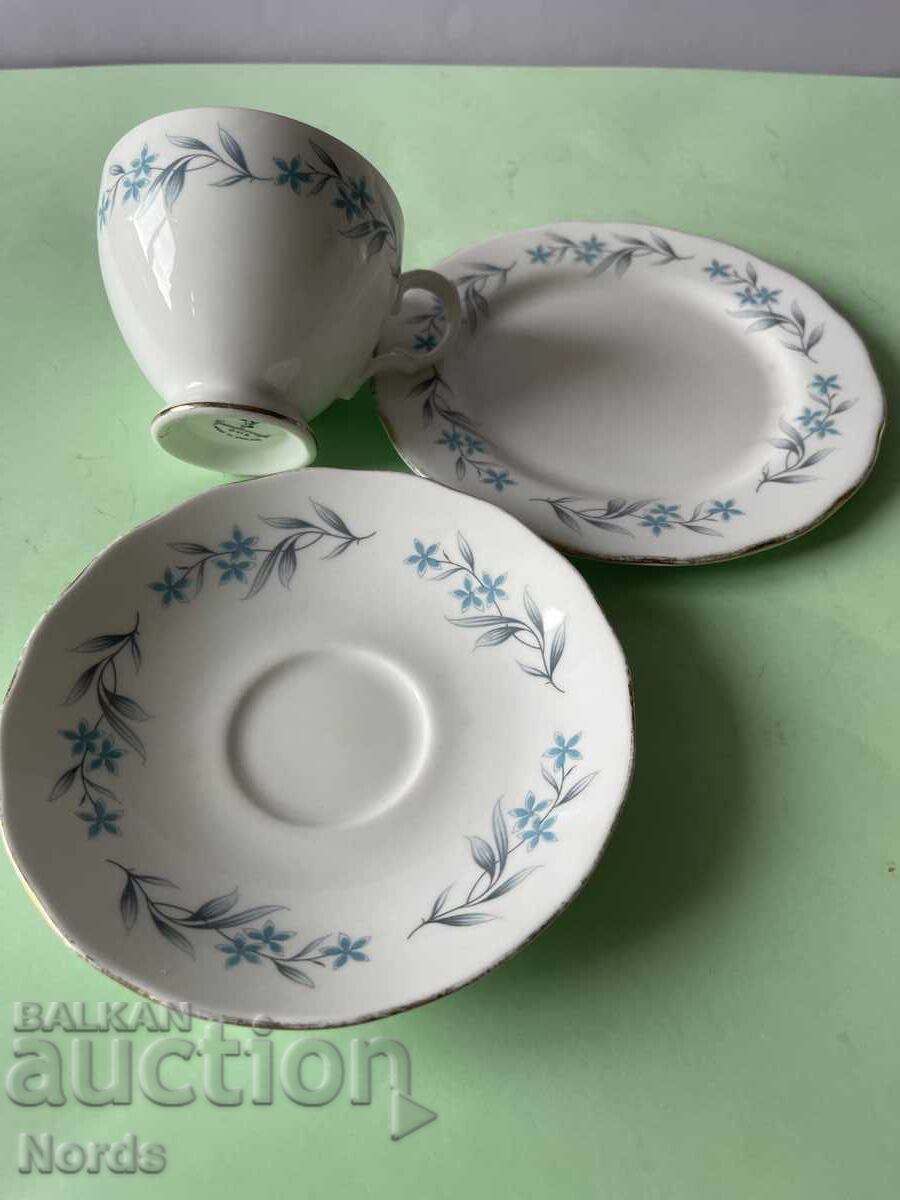 Delivery of English triple tea set