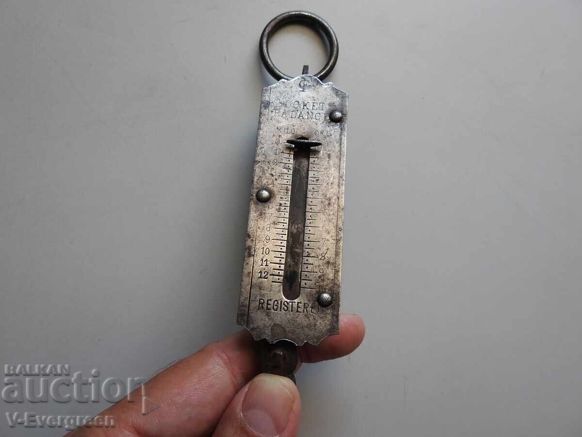 Δημοπρασία Αρχαία οθωμανική ζυγαριά με ελατήριο 10 οκάδων, 12 κιλών