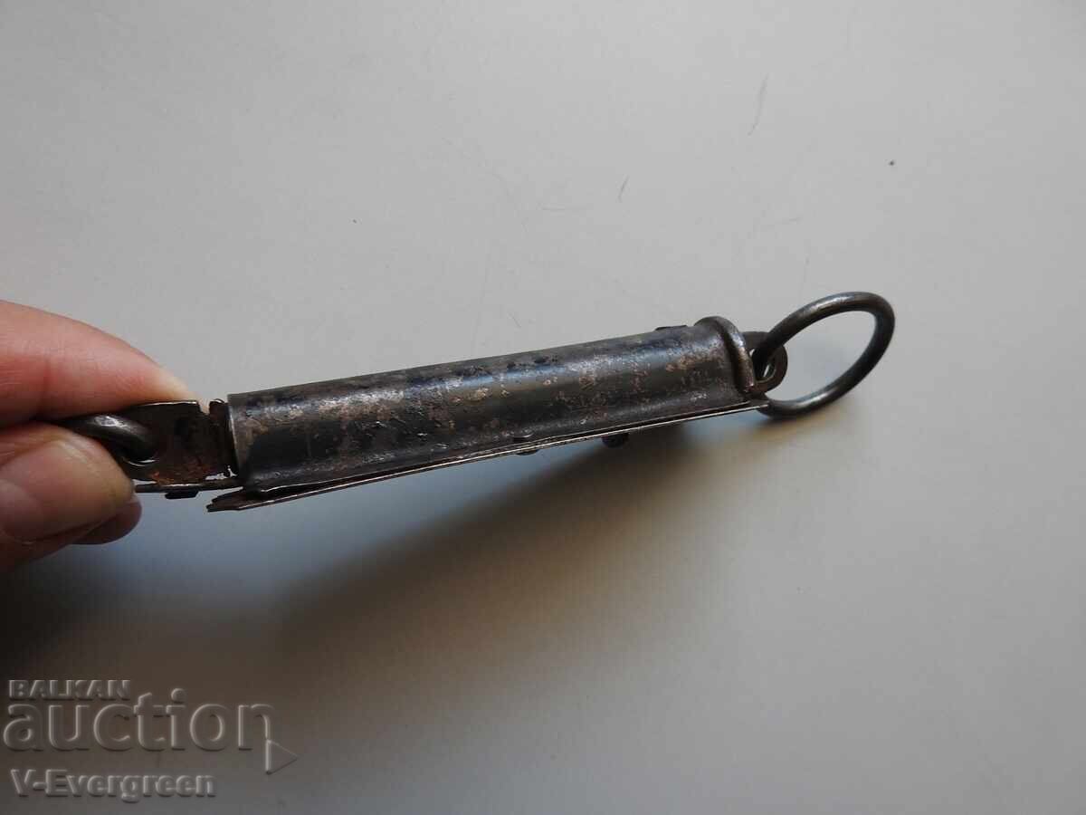 Παράδοση Αρχαία οθωμανική ζυγαριά με ελατήριο 10 οκάδων, 12 κιλών