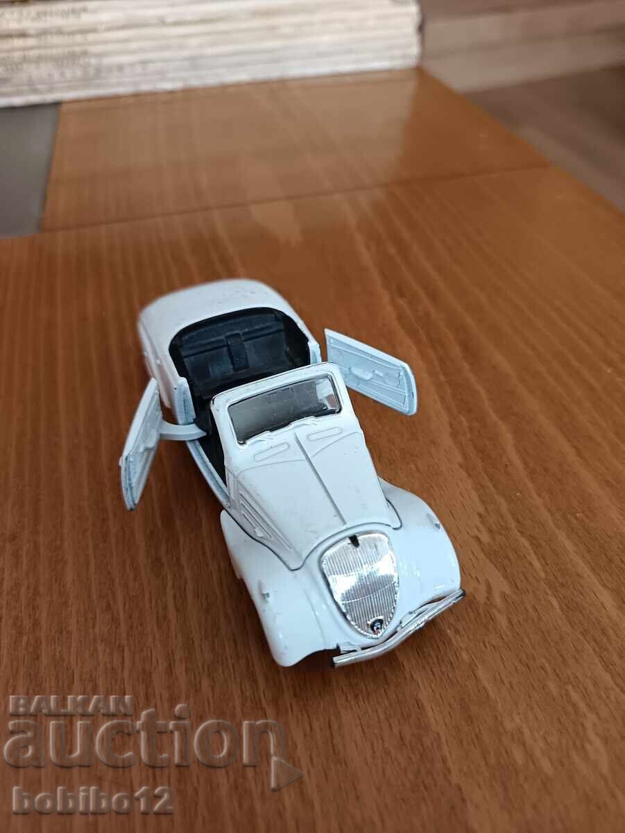 Автомобил, ретро ,метален Пежо - 5