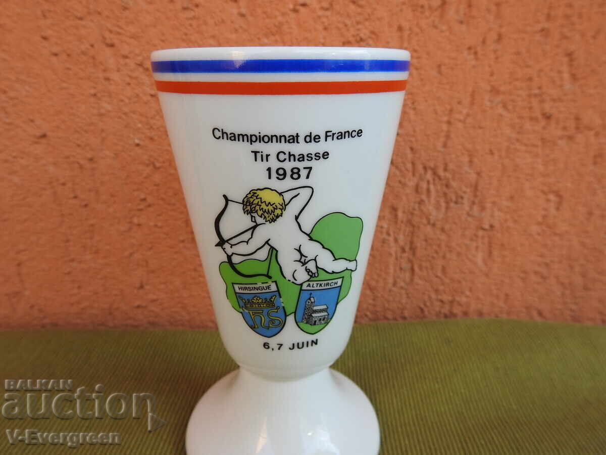 Cupă de premiere din porțelan Limoges tir Franța 1987 Limoges cu preț € 5.00 | 9.78 BGN