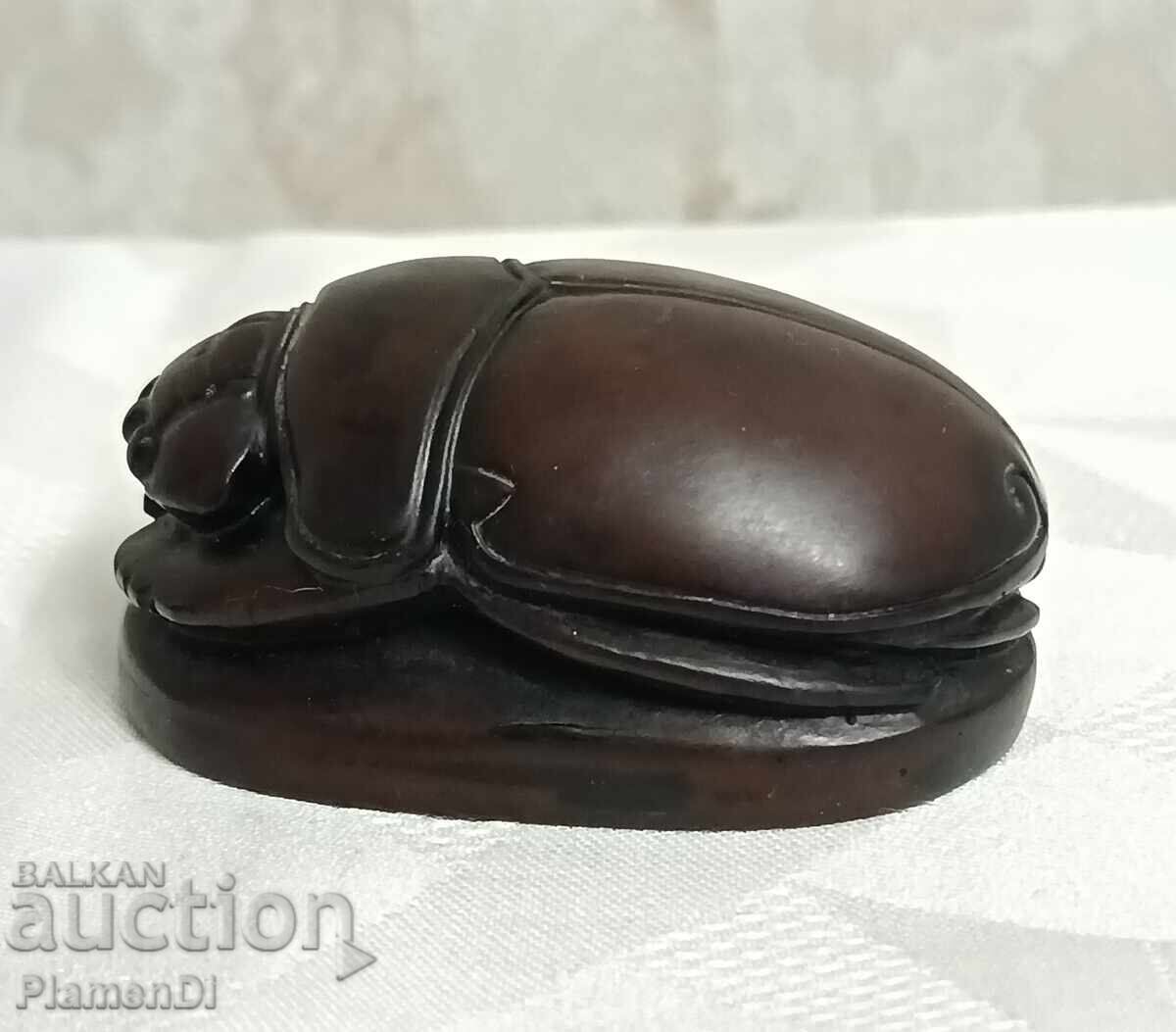 Vintage scarabeu egiptean din piatră de săpun (steatit) marmorată maro