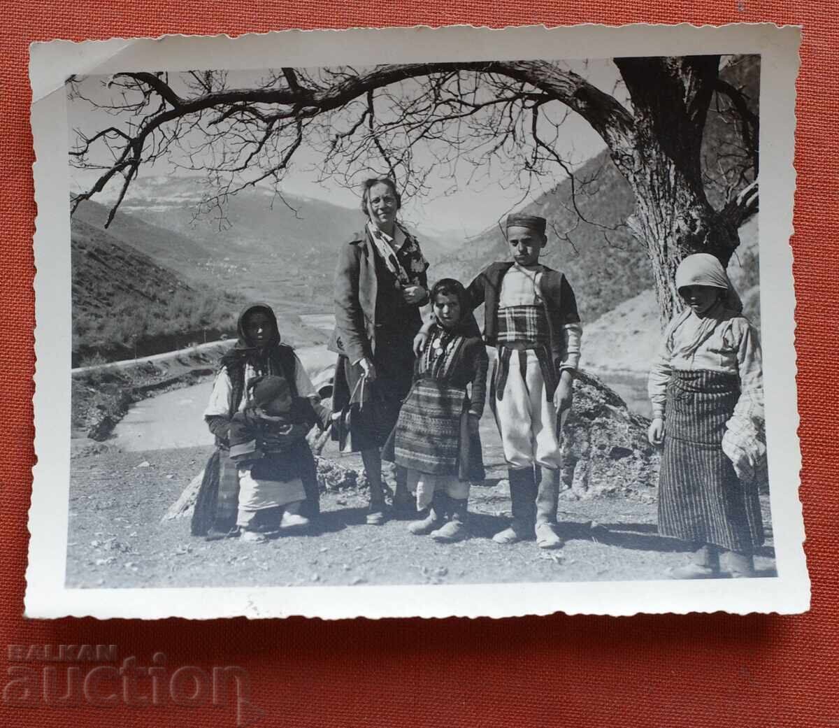 Традиционни Носии